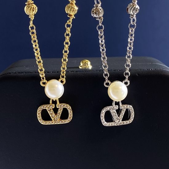 Valentino Geometric V-Letter Diamond White Pearl Necklace
