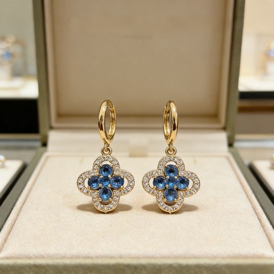 Van Cleef & Arpels VCA Carved Clover Diamond Inlaid Earrings