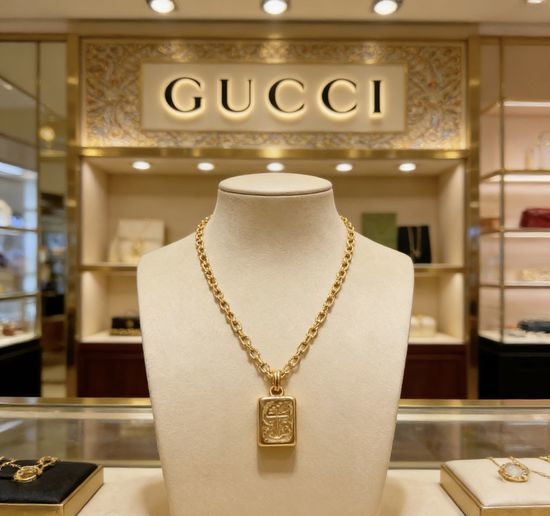 Gucci Vintage Double G Pendant Necklace Classic Style