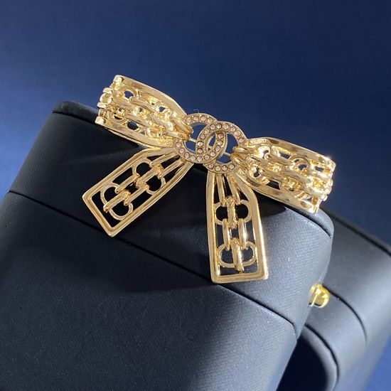 Chanel Bow Rhinestone Hollow Brooch