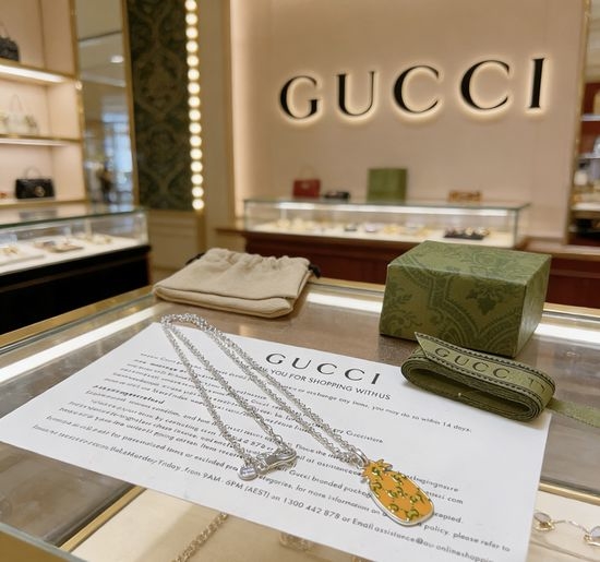 Gucci Classic Vintage Silver Statement Necklace