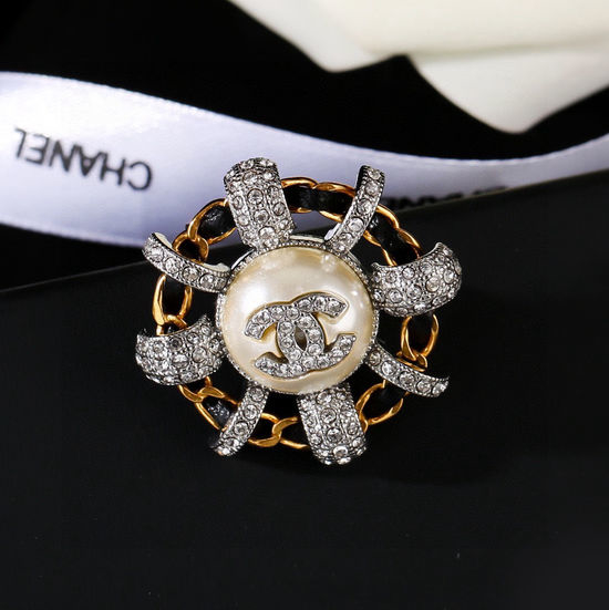 Chanel Pearl Logo Brooch Premium Brass Material