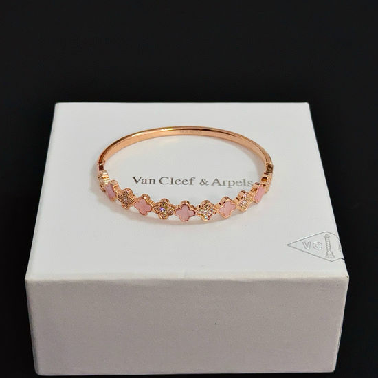 Van Cleef & Arpels VCA Three-dimensional Carved Diamond Bangle