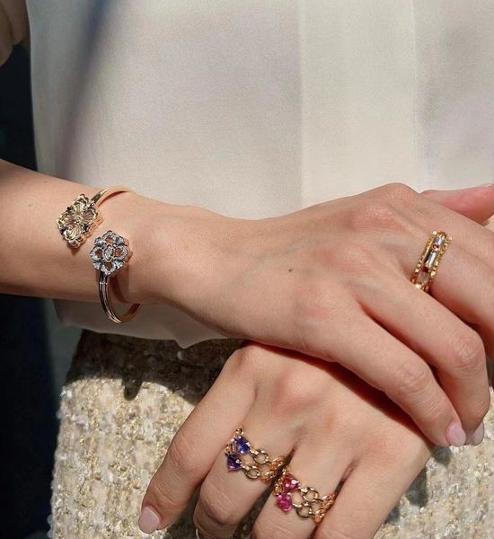 Buccellati Mother of Pearl Five Flower Bangle