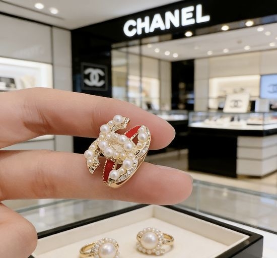 Chanel Chanel Elegant Pearl Ring