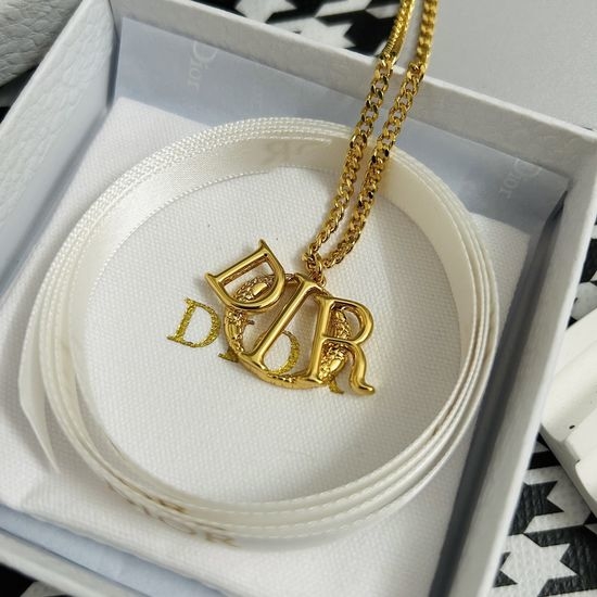 Christian Dior CD Fashion Letter Metal Pendant Necklace