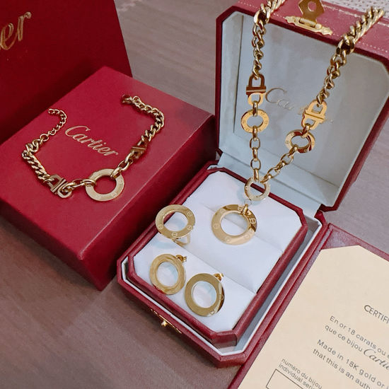 Cartier Elegant Ring Design Pendant Necklace