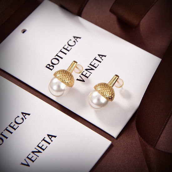 Bottega Veneta BV Pinecone Shape Personalized Design Earrings Set