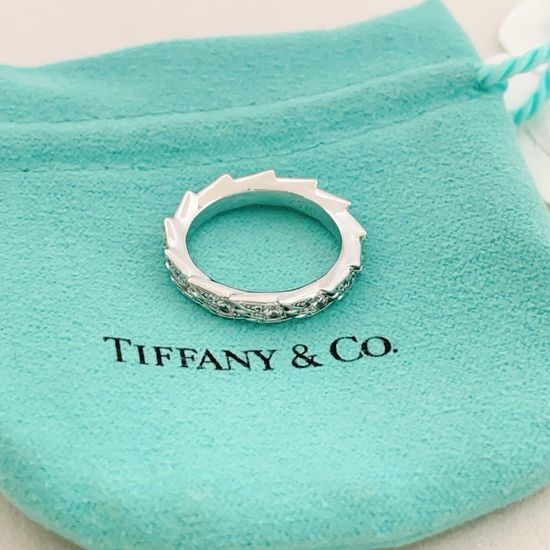 Tiffany & Co. Elegant Wing Inlaid Ring