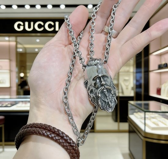 Gucci Vintage Silver Classic Pendant Necklace