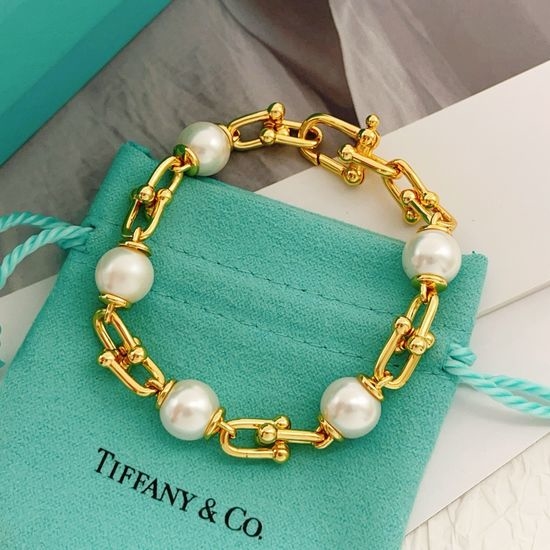 Tiffany & Co. Pearl U-shaped Bracelet