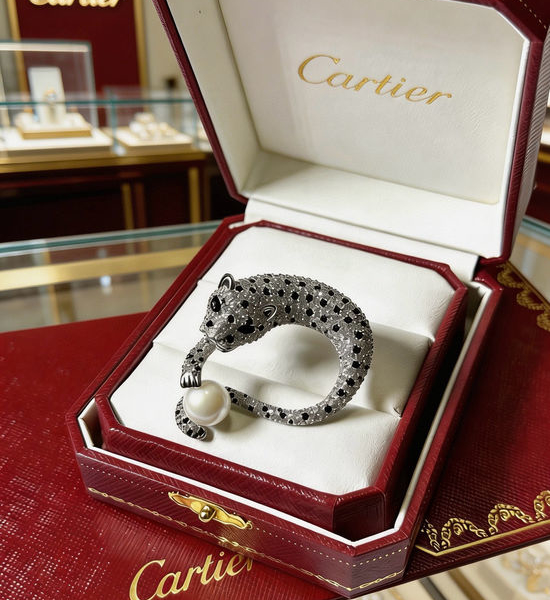 Cartier Premium Micro-set Spotted Pattern Brooch