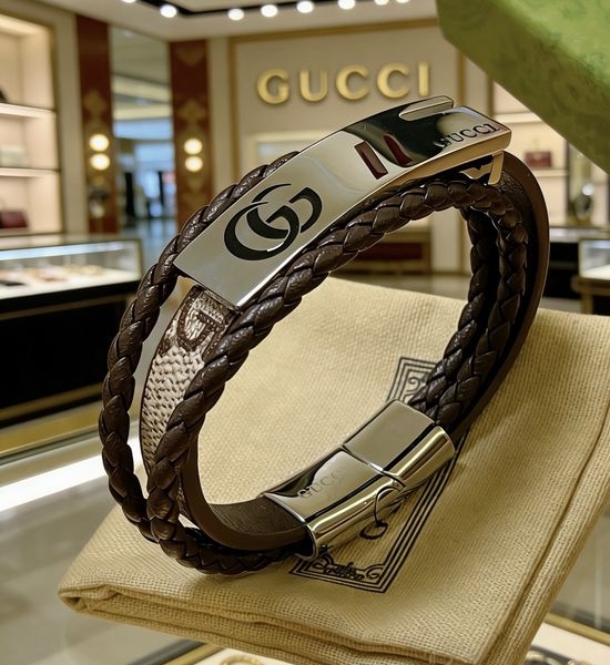 Gucci Vintage Leather Braided Rope Bracelet