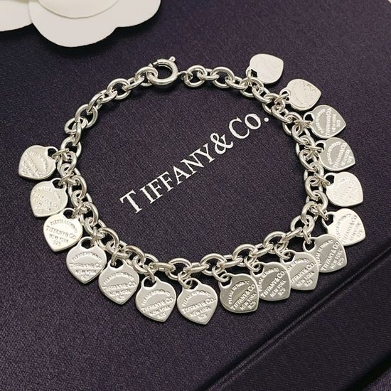 Tiffany & Co. Silver Full Heart Delicate Bracelet