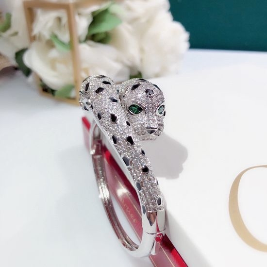 Cartier Double Leopard Head Diamond Bangle