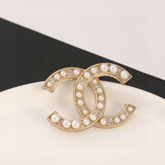 Chanel Pearl Brooch Light Gold Plated