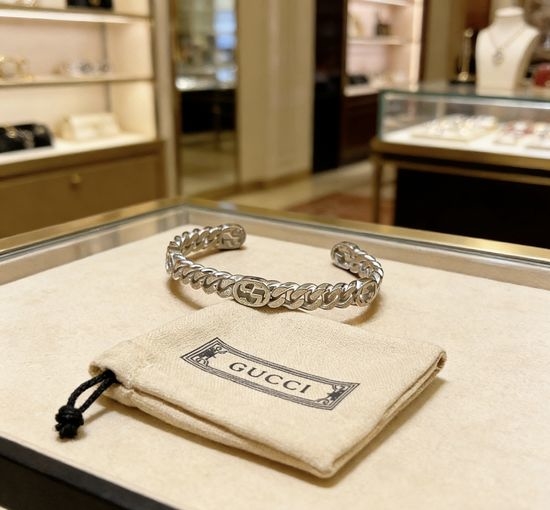 Gucci Thickened Aged Finish Classic Bangle