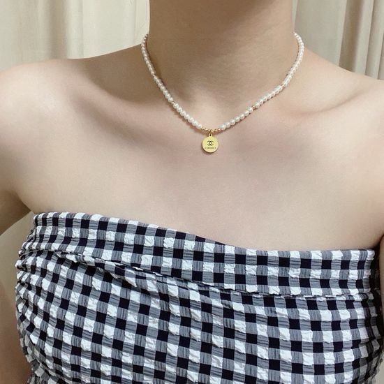 Chanel Pearl Round Pendant Necklace