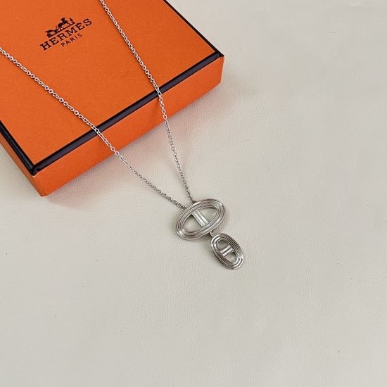Hermes Classic Pig Nose Shape Pendant Necklace