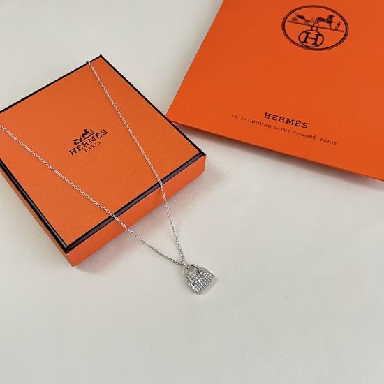Hermes Delicate Bag Shape Cut Necklace