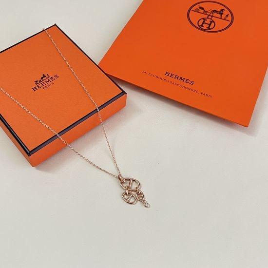 Hermes Classic Stylish Pendant Necklace