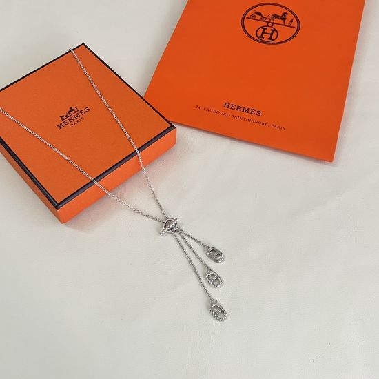 Hermes Exquisite Luxury Elegant Necklace