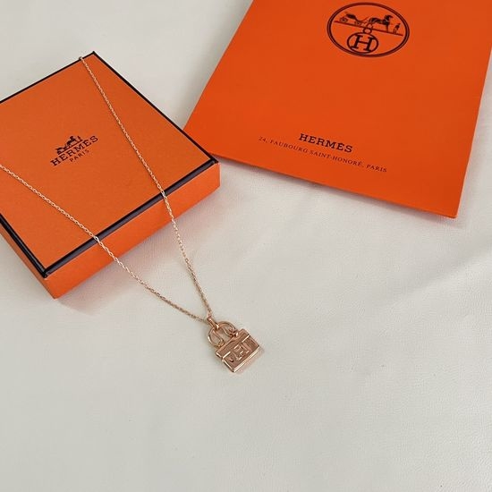 Hermes Delicate Bag Shape Cut Necklace