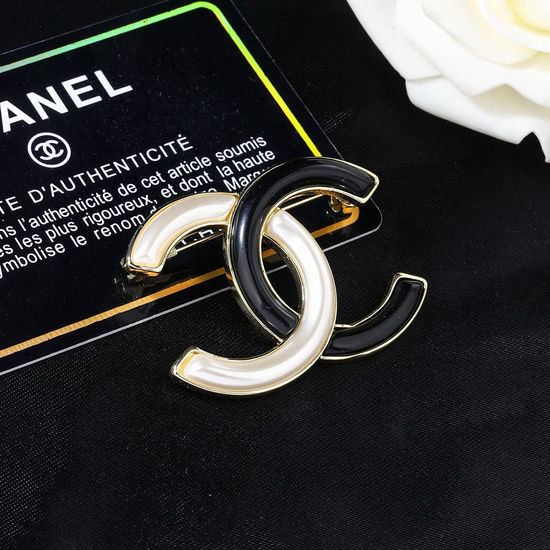 Chanel Exquisitely Crafted Brooch for Women