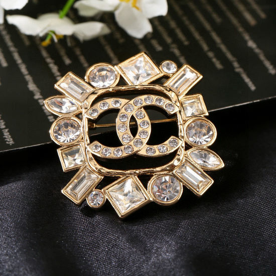 Chanel Diamond Double C Brooch Fashion Accessory