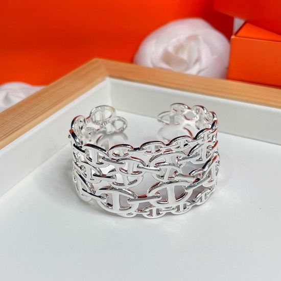 Hermes Pig Nose Bracelet Solid Classic Luxury Jewelry