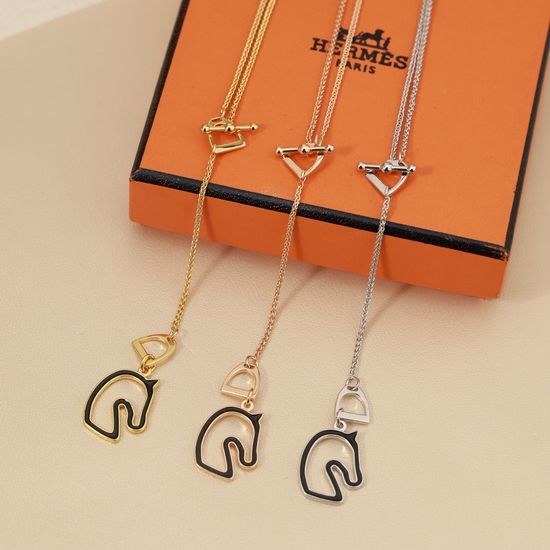 Hermes Horse Head Necklace Premium Metal Material