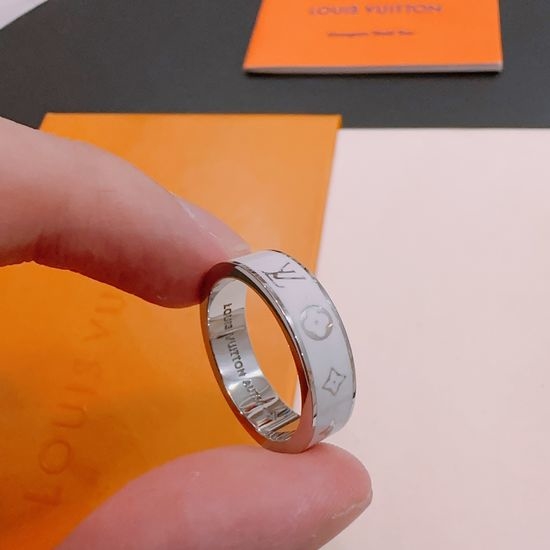 Louis Vuitton LV Vintage Textured Daily Matching Ring