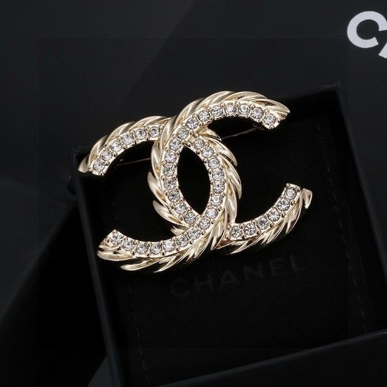 Chanel Full Diamond Brooch Versatile Accessory Match All Outfits