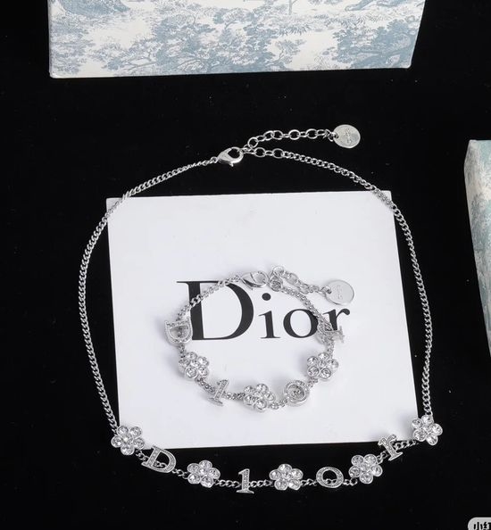 Christian Dior CD Rhinestone Flower Elegant Pendant Necklace