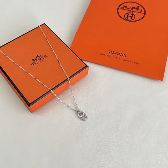 Hermes Classic Metal Nose Shape Necklace
