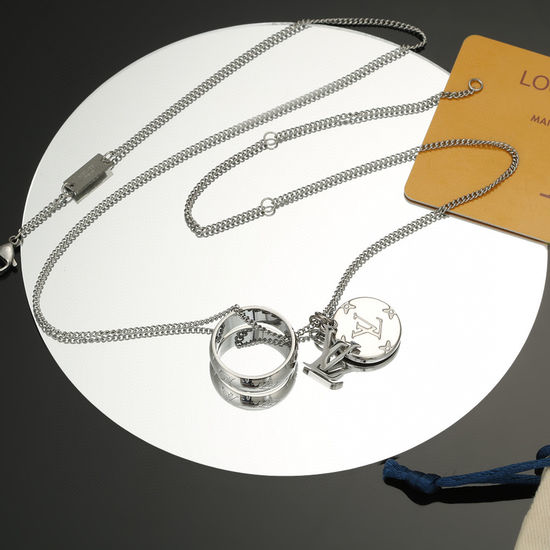 Louis Vuitton LV Adjustable Polished Letter Necklace