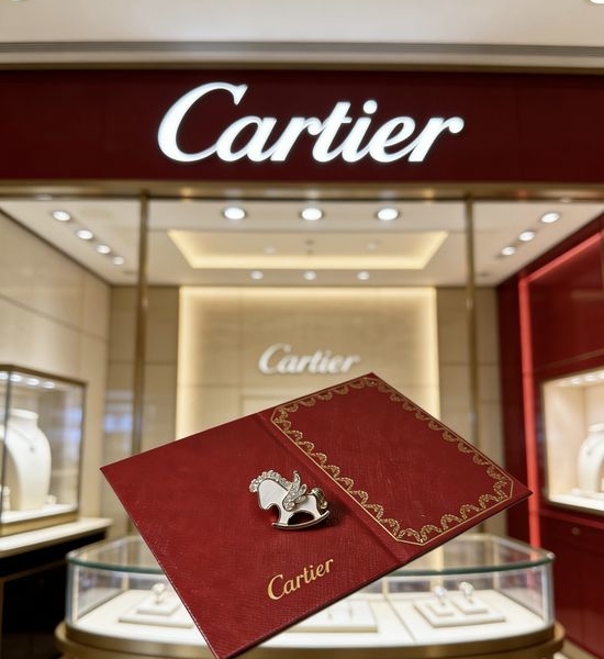 Cartier Vintage Leopard Head Brooch