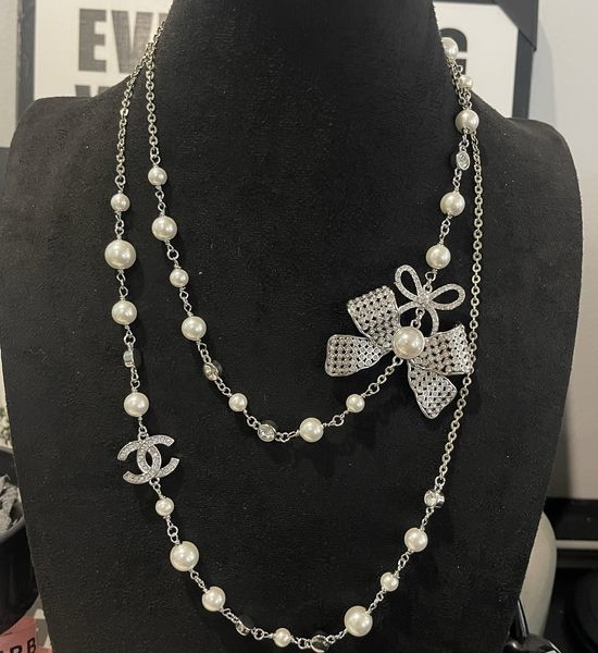 Chanel Rhinestone Pearl Sweater Chain