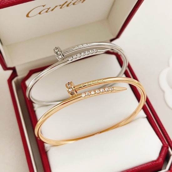 Cartier Diamond Nail Cuff Bracelet Premium Material