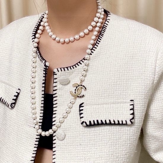 Chanel Rhinestone Pearl Woven Sweater Chain Necklace