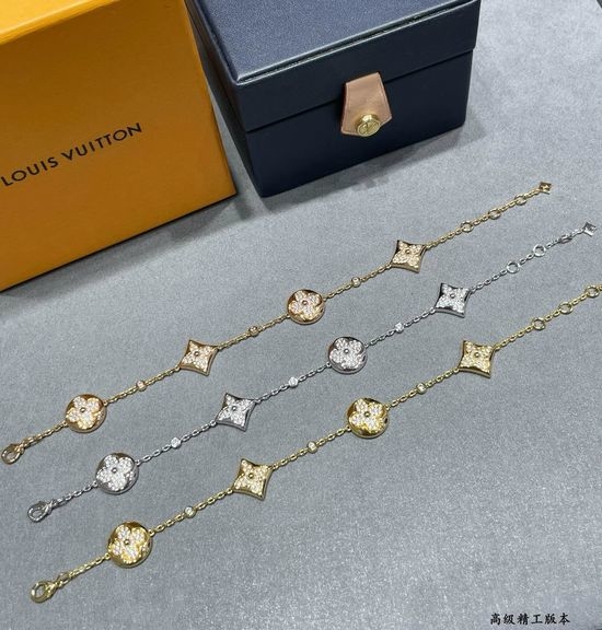 Louis Vuitton LV V-Gold Full Diamond Bracelet