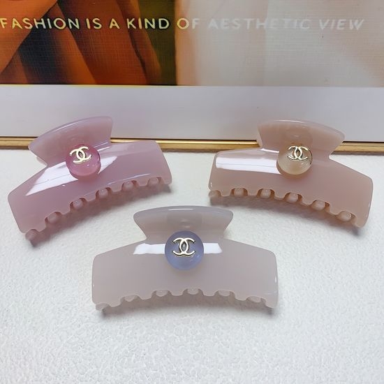 Chanel Elegant Acetate Cat Eye Hair Claw