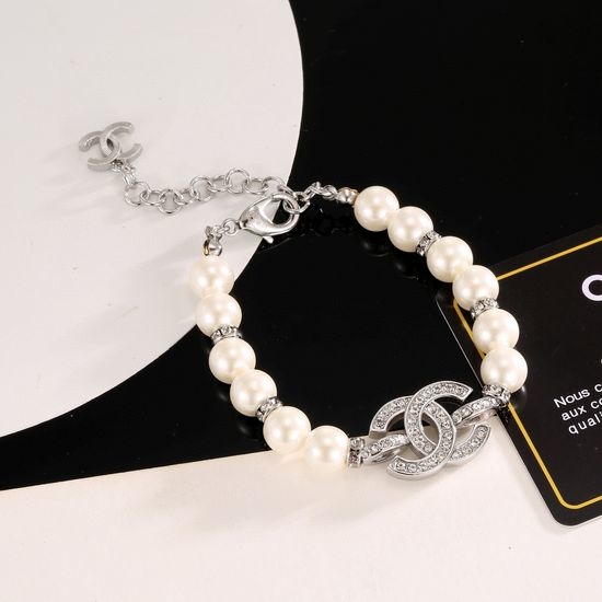 Chanel Glass Pearl Crystal Bracelet