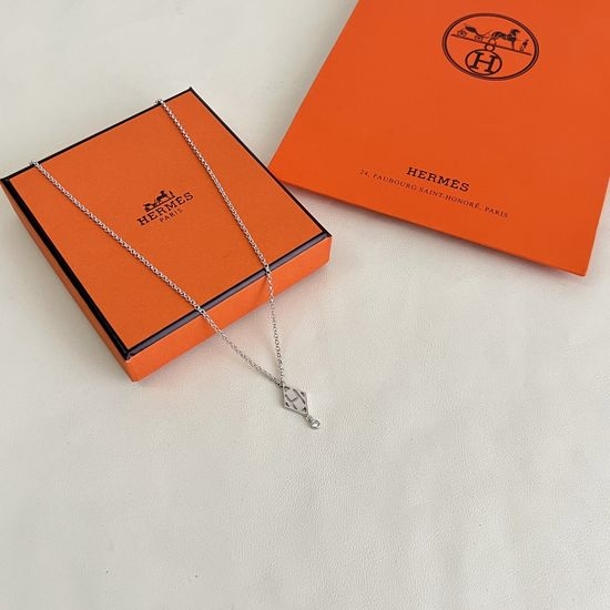 Hermes Pig Nose Shape Stylish Necklace