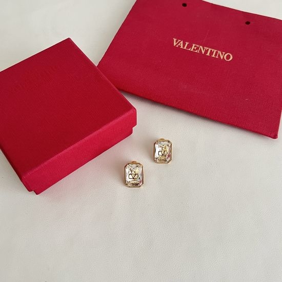 Valentino Simple Versatile Fashion Earrings
