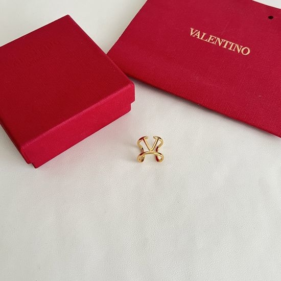 Valentino Simple Stylish Versatile Ring