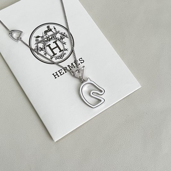 Hermes Premium Sparkling Elegant Timeless Necklace