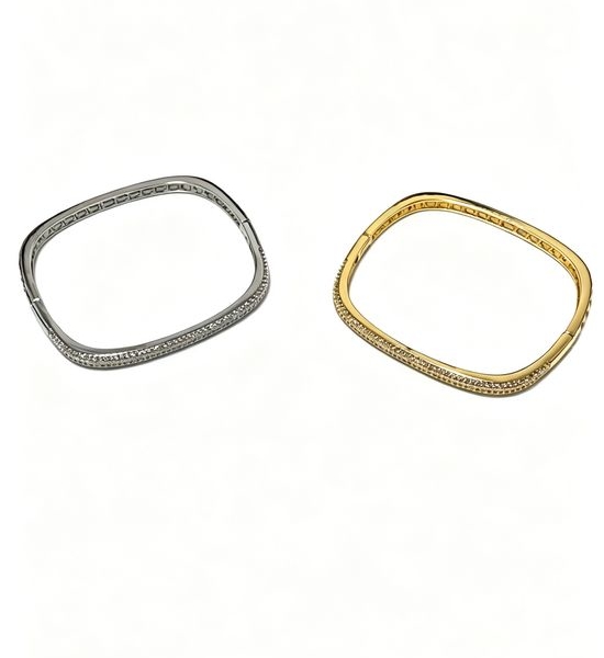 Cartier Elegant Classic Bracelet Premium Material
