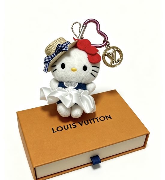 Louis Vuitton LV Vintage Bag Charm Key Chain Accessory