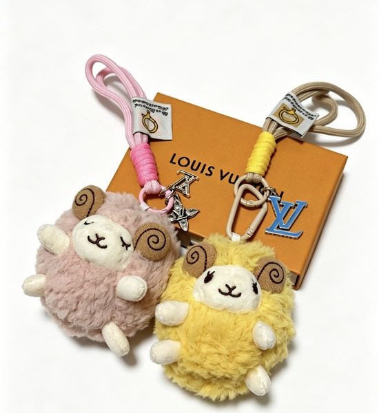 Louis Vuitton LV Vintage Bag Charm Key Chain Accessory